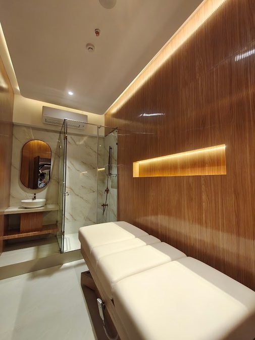Deep tissue massage room at Fitness Extreme Andheri West